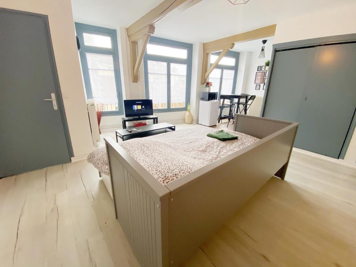 015 Chic & Cosy Studio 41M2 Hypercentre Wifi Smart Tv Netflix Saint-Etienne  Exterior foto